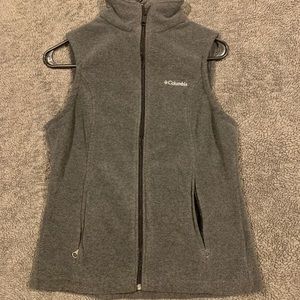 Gray Columbia fleece vest!